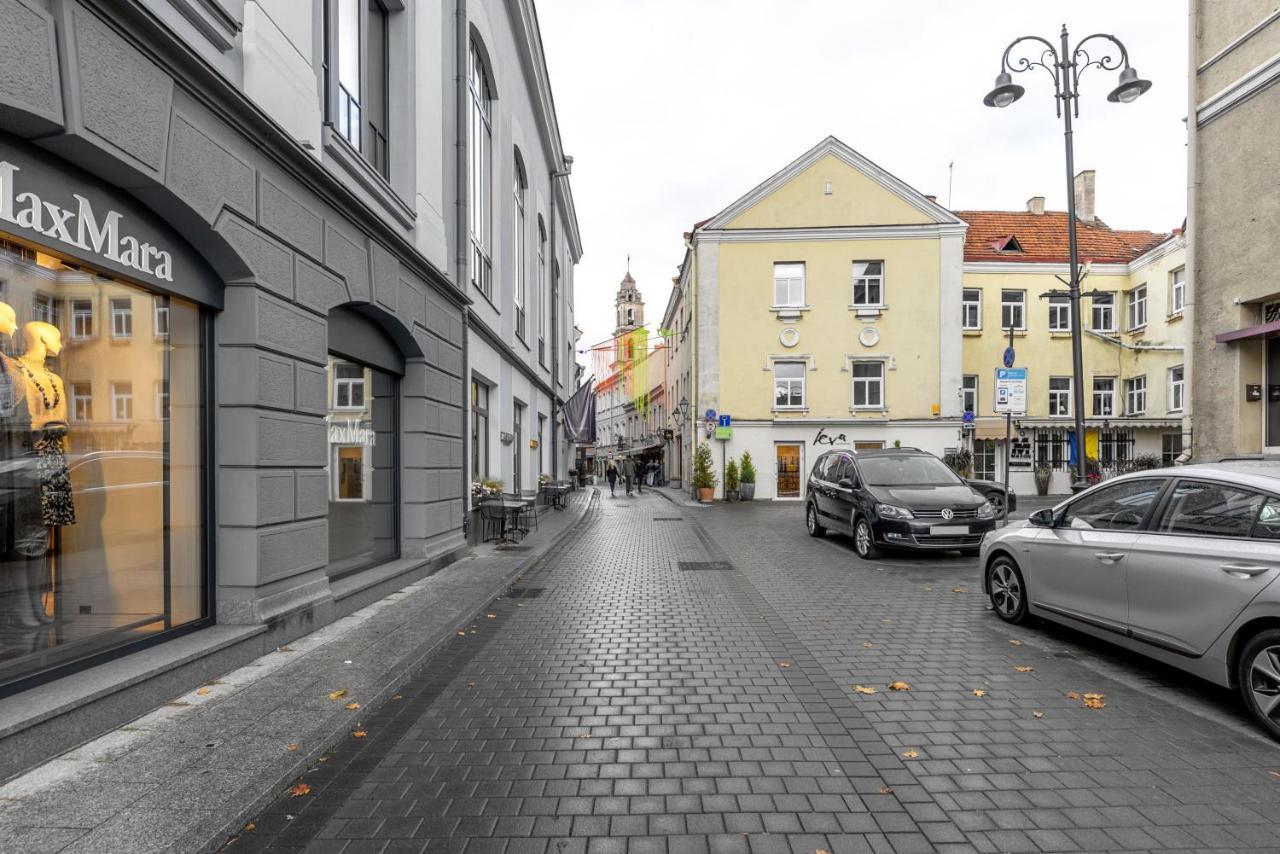 Welcoming Studio In Historic Vilnius With Free Parking By Urban Rent Appartement Buitenkant foto